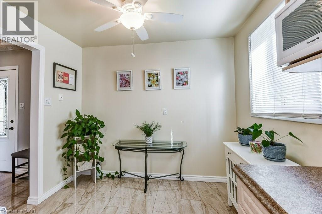 2779 Andorra Circle, Mississauga, ON - Indoor Photo Showing Other Room