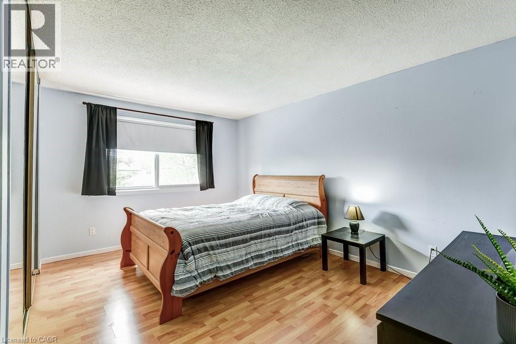 2779 Andorra Circle, Mississauga, ON - Indoor Photo Showing Bedroom