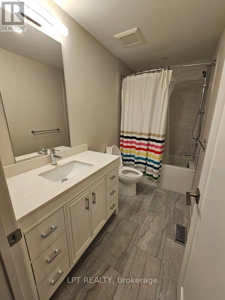 443 Dawson Avenue, Ottawa, ON - Indoor Photo Showing Bathroom