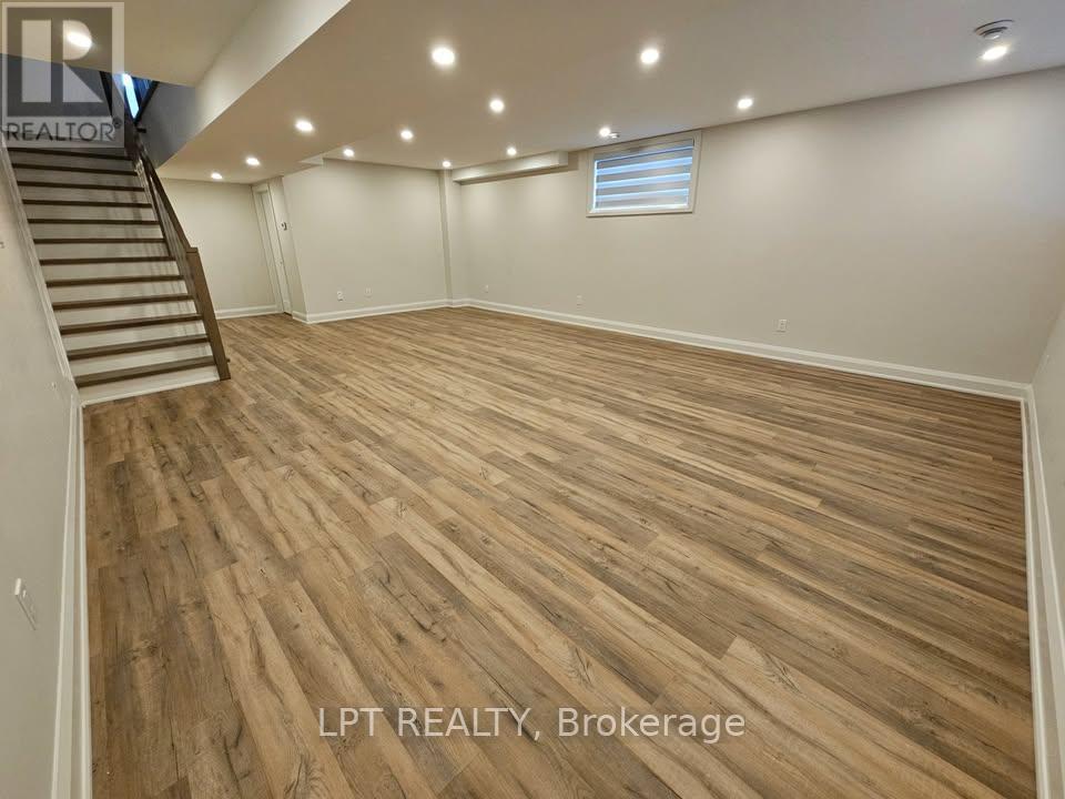 443 Dawson Avenue, Ottawa, ON - Indoor