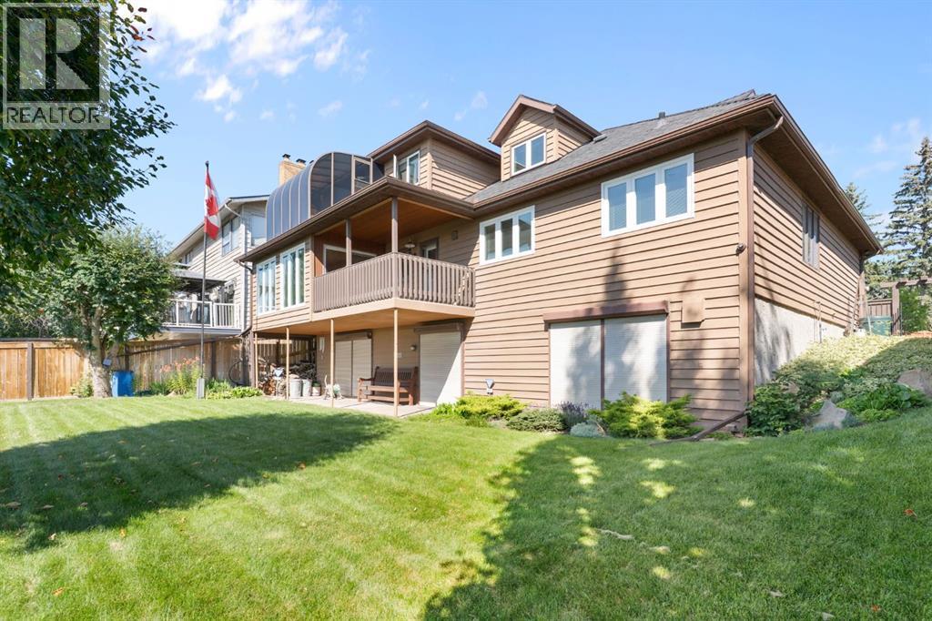 39 Coach Gate Way Sw, Calgary, AB - Outdoor