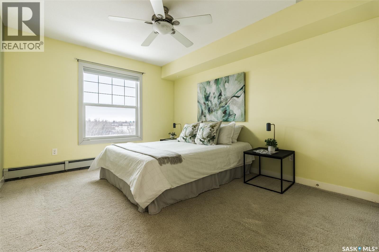 304B 415 Hunter Road, Saskatoon, SK - Indoor Photo Showing Bedroom