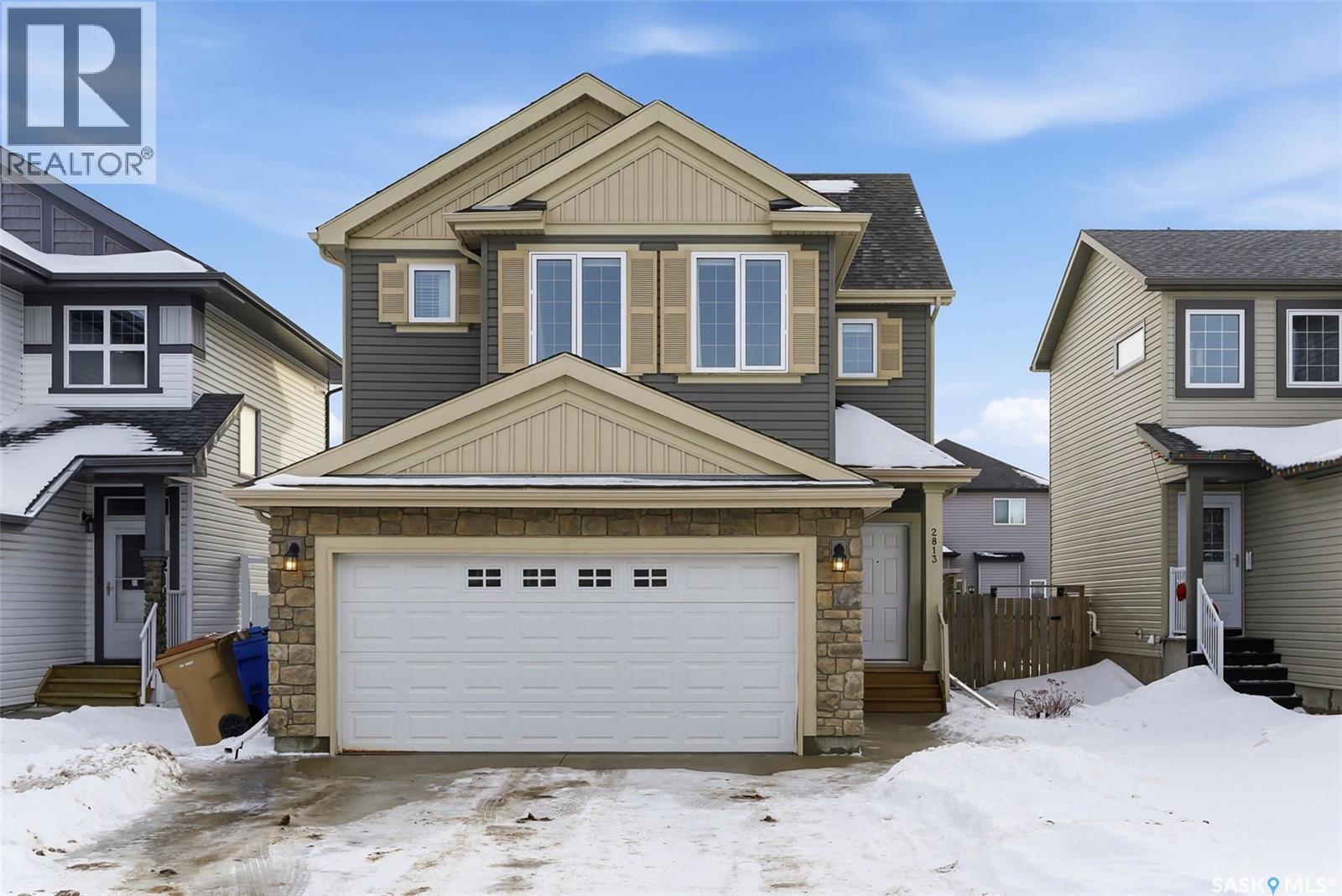 2813 Elgaard Drive, Regina, SK - Outdoor With Facade