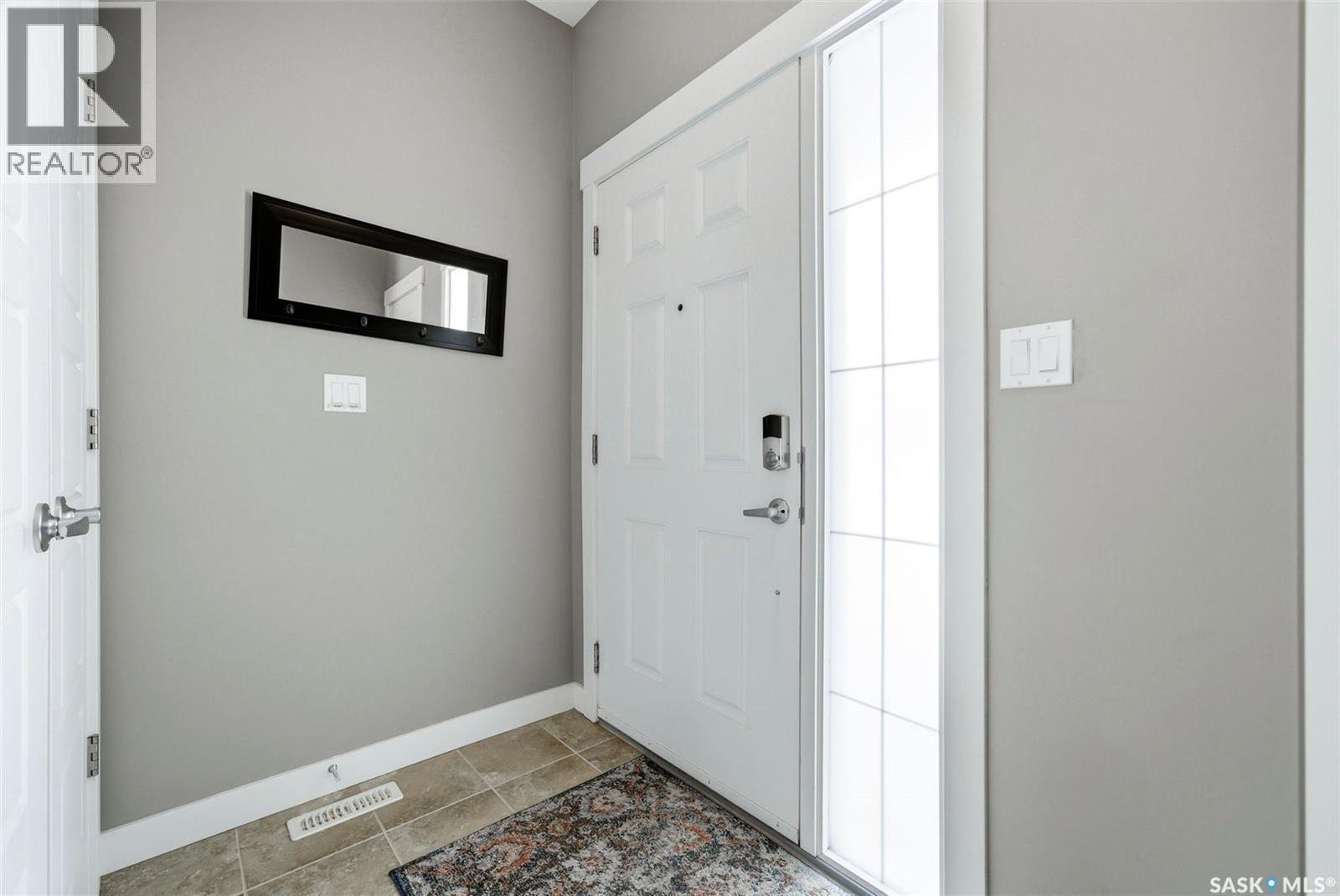 2813 Elgaard Drive, Regina, SK - Indoor Photo Showing Other Room