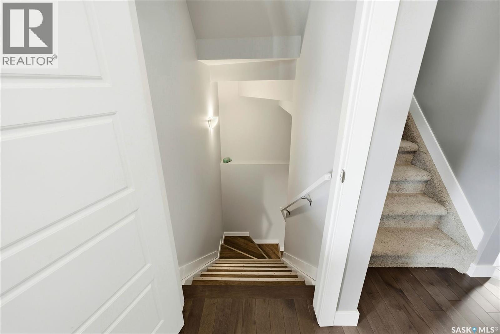 2813 Elgaard Drive, Regina, SK - Indoor Photo Showing Other Room