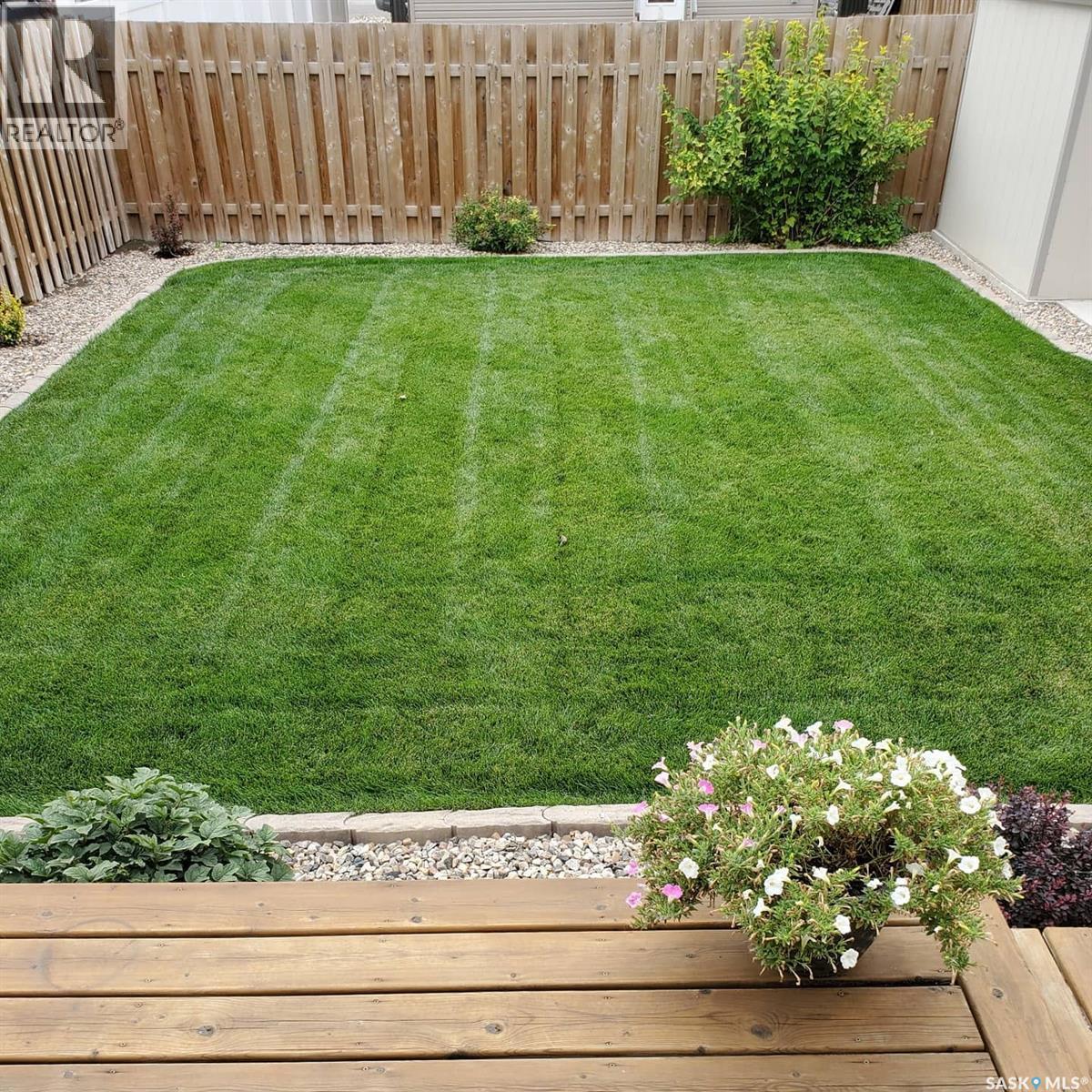 2813 Elgaard Drive, Regina, SK - Outdoor