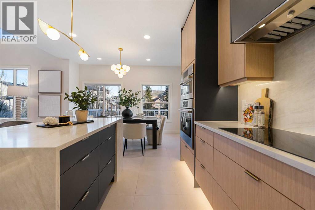 125 Discovery Place Sw, Calgary, AB - Indoor Photo Showing Kitchen