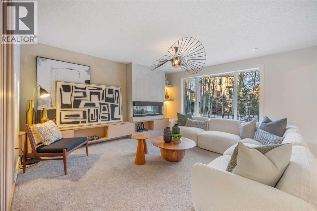 125 Discovery Place Sw, Calgary, AB - Indoor Photo Showing Living Room