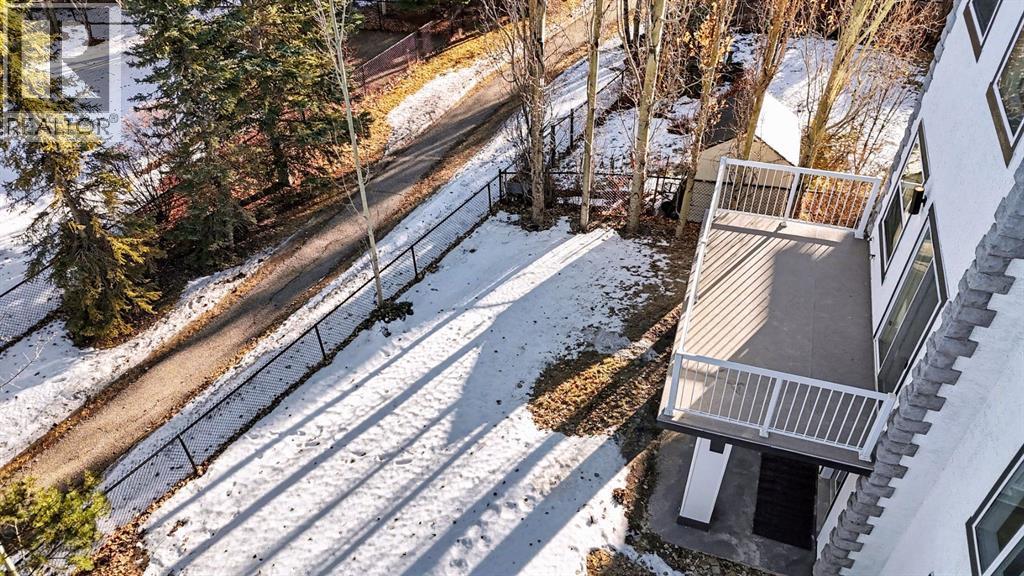 125 Discovery Place Sw, Calgary, AB - Outdoor