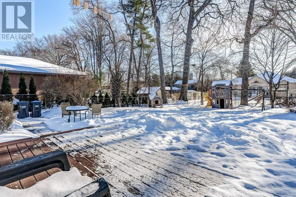 1980 Hartland Drive, Mississauga, ON - Outdoor