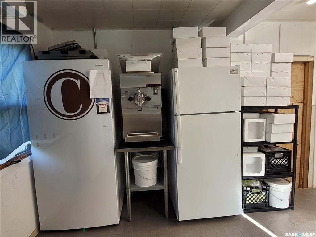 401 Railway Avenue Nw, Watson, SK