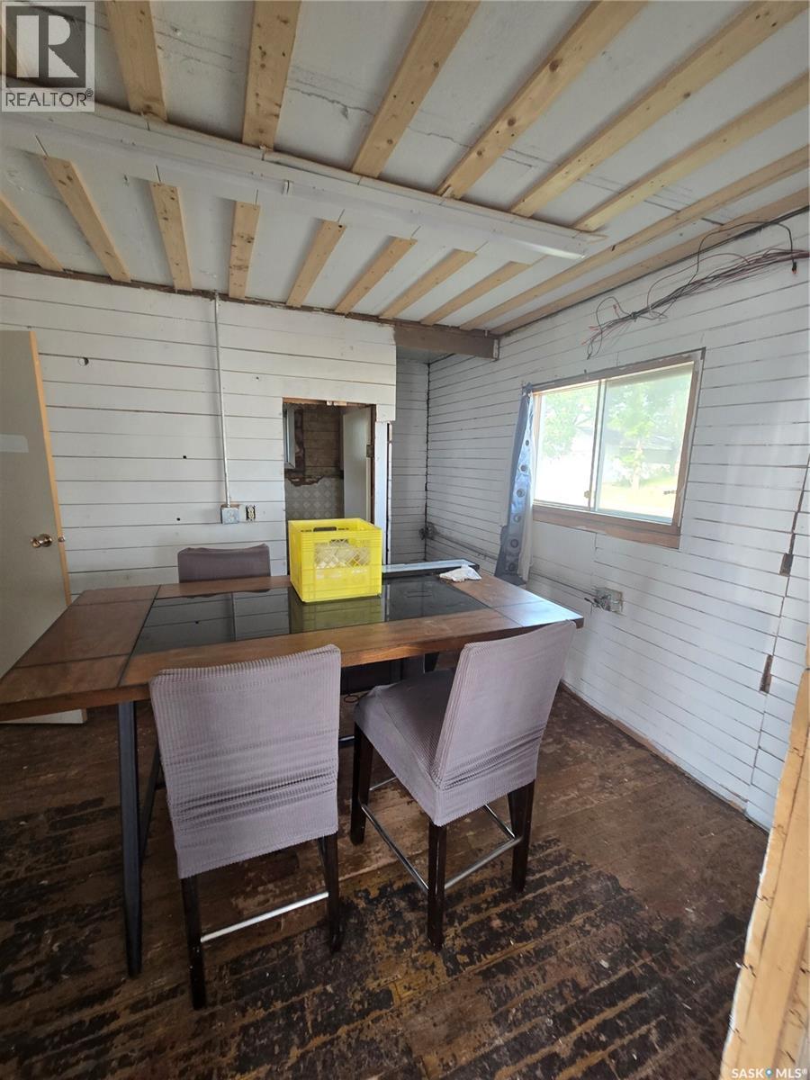 401 Railway Avenue Nw, Watson, SK