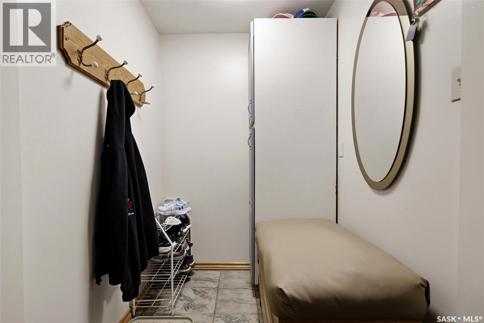 1243 James Crescent, Regina, SK - Indoor Photo Showing Other Room