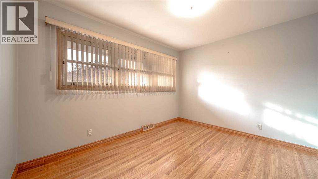 10 Marlowe Place Ne, Calgary, AB - Indoor Photo Showing Other Room