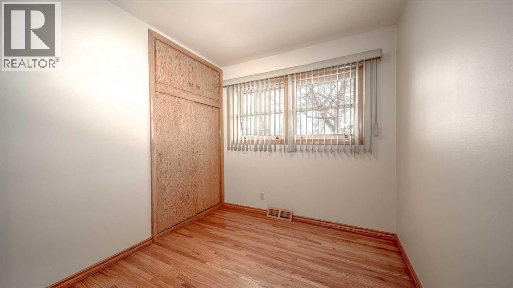 10 Marlowe Place Ne, Calgary, AB - Indoor Photo Showing Other Room