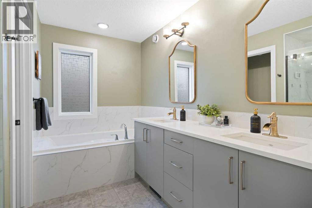 96 Emberside Glen, Cochrane, AB - Indoor Photo Showing Bathroom