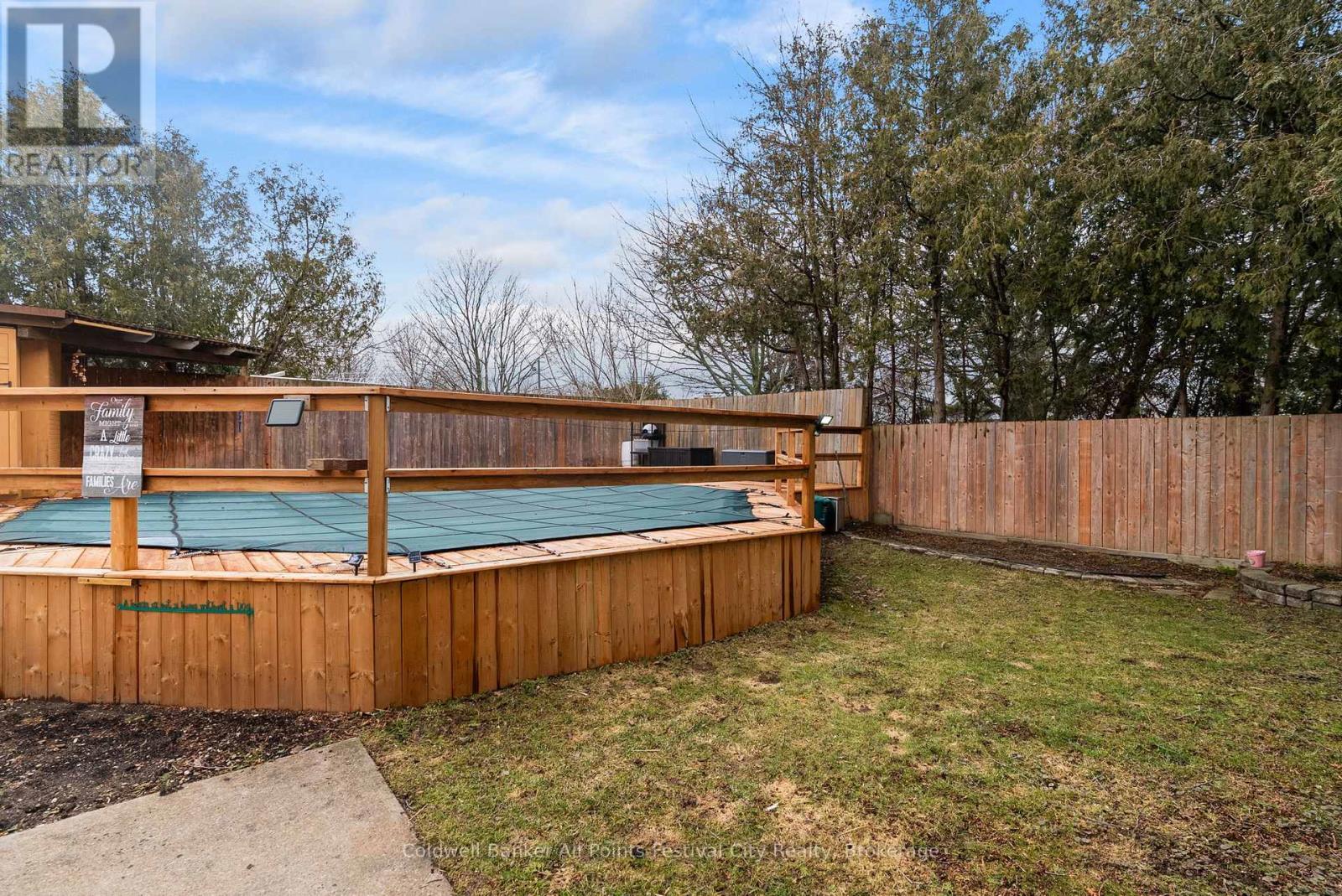 202 Bennett Street W, Goderich (Goderich (Town)), ON - Outdoor