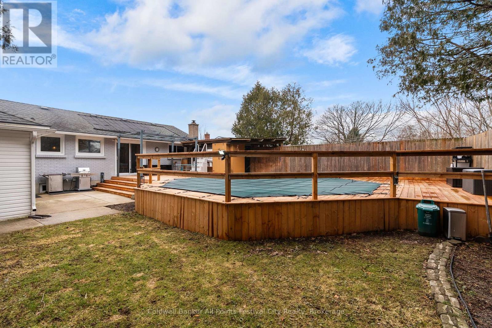 202 Bennett Street W, Goderich (Goderich (Town)), ON - Outdoor