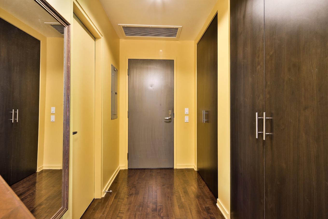 Hall d'entrée/Vestibule - 431-111 Ch. De La Pointe-Nord, Montréal (Verdun/Île-Des-Soeurs), QC - Indoor Photo Showing Other Room