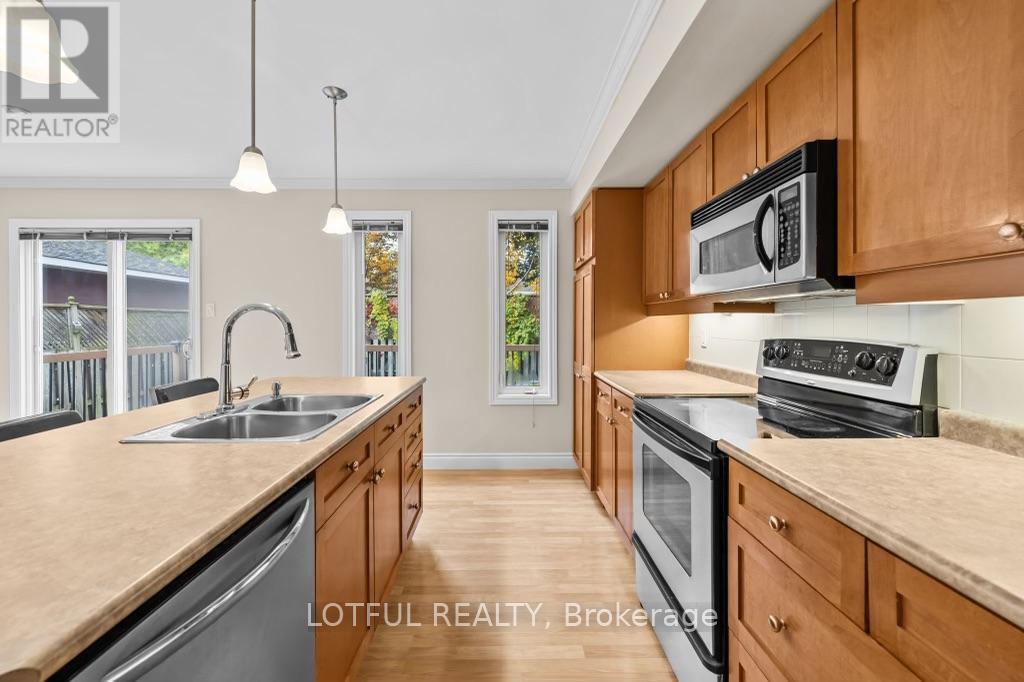 1008 Pinecrest Road, Ottawa, ON