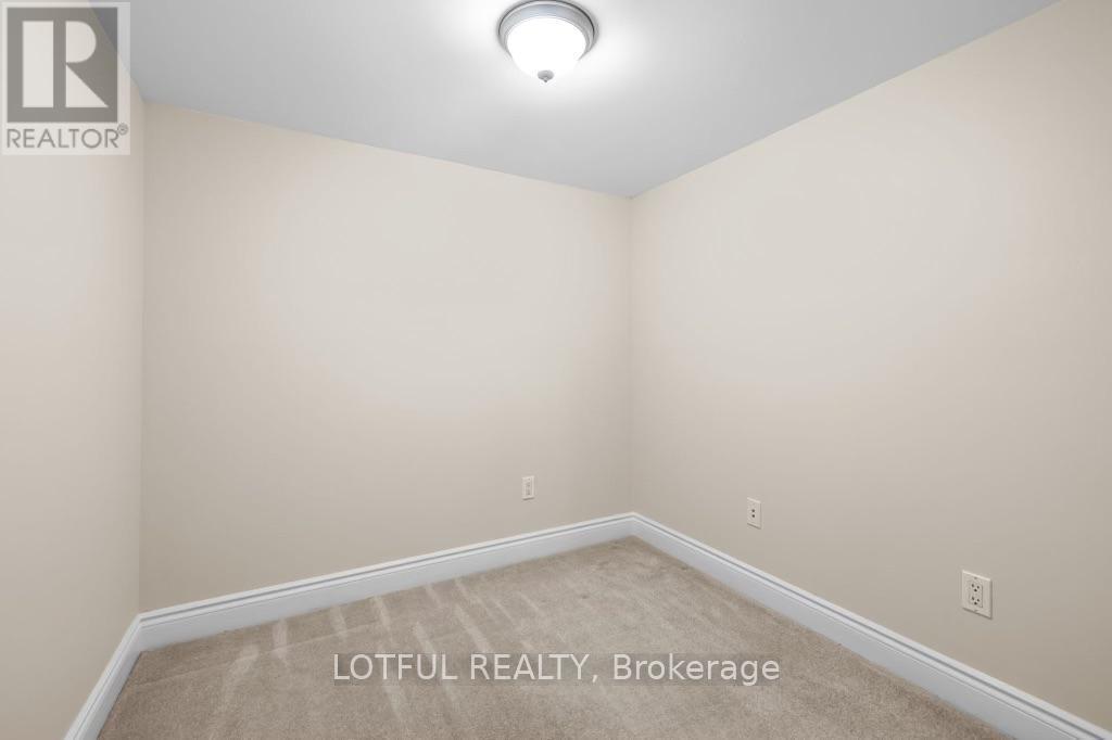 1008 Pinecrest Road, Ottawa, ON - Indoor Photo Showing Other Room