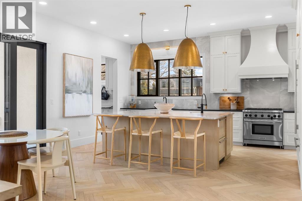 1604 48 Avenue Sw, Calgary, AB - Indoor Photo Showing Kitchen With Upgraded Kitchen