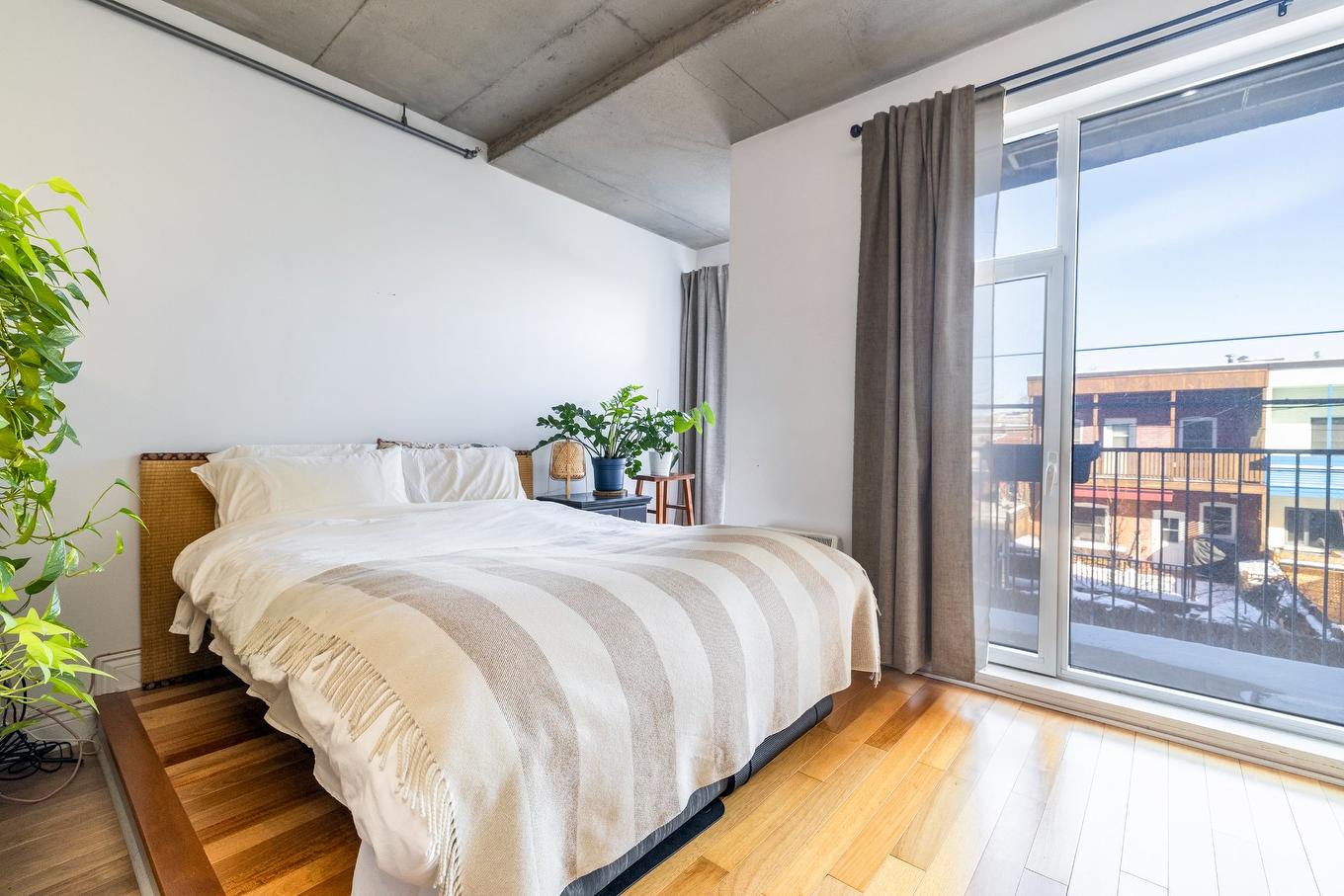 Chambre à coucher - 209-5255 Av. Du Parc, Montréal (Le Plateau-Mont-Royal), QC - Indoor Photo Showing Bedroom