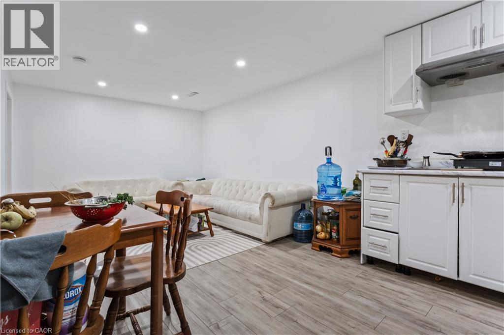 23 Greenbrier Road, Cambridge, ON - Indoor