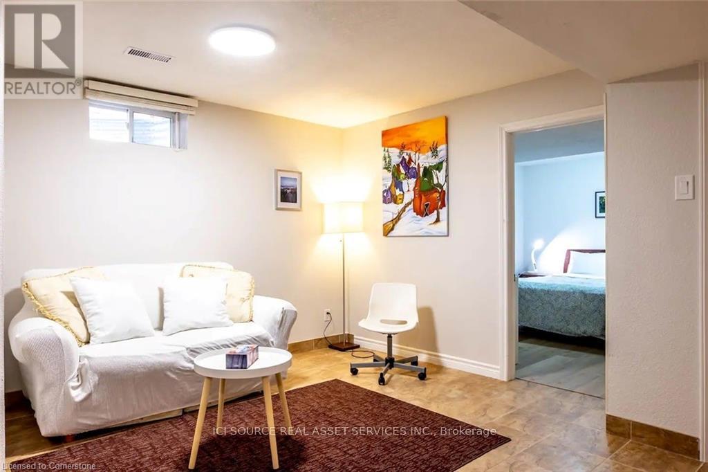 407 Rittenhouse Road, Kitchener, ON - Indoor