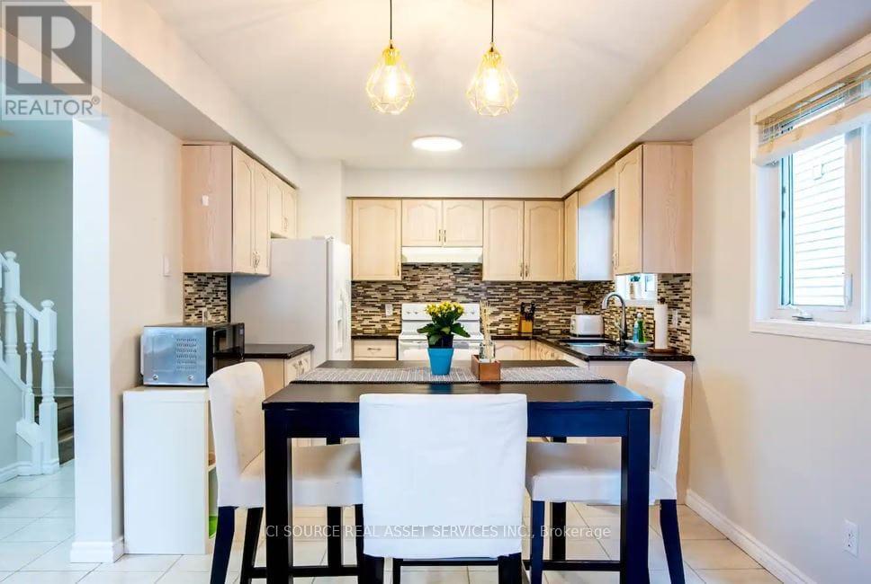 407 Rittenhouse Road, Kitchener, ON - Indoor