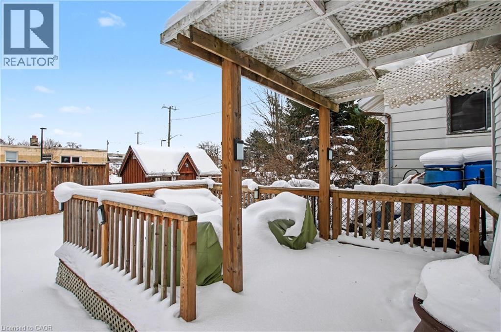 116 Waterloo Street, Waterloo, ON - Outdoor With Exterior