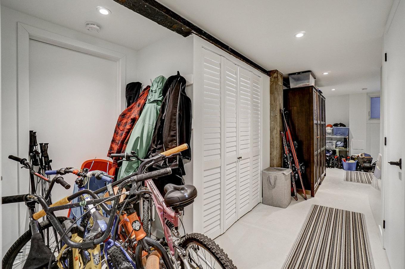 Hall d'entrée/Vestibule - 4328 Av. Coolbrook, Montréal (Côte-Des-Neiges/Notre-Dame-De-Grâce), QC - Indoor