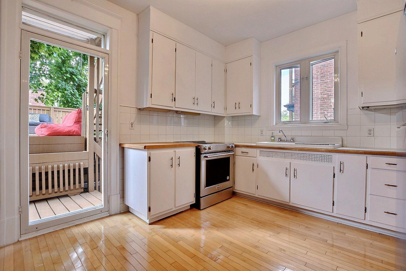 Cuisine - 4328 Av. Coolbrook, Montréal (Côte-Des-Neiges/Notre-Dame-De-Grâce), QC - Indoor Photo Showing Kitchen