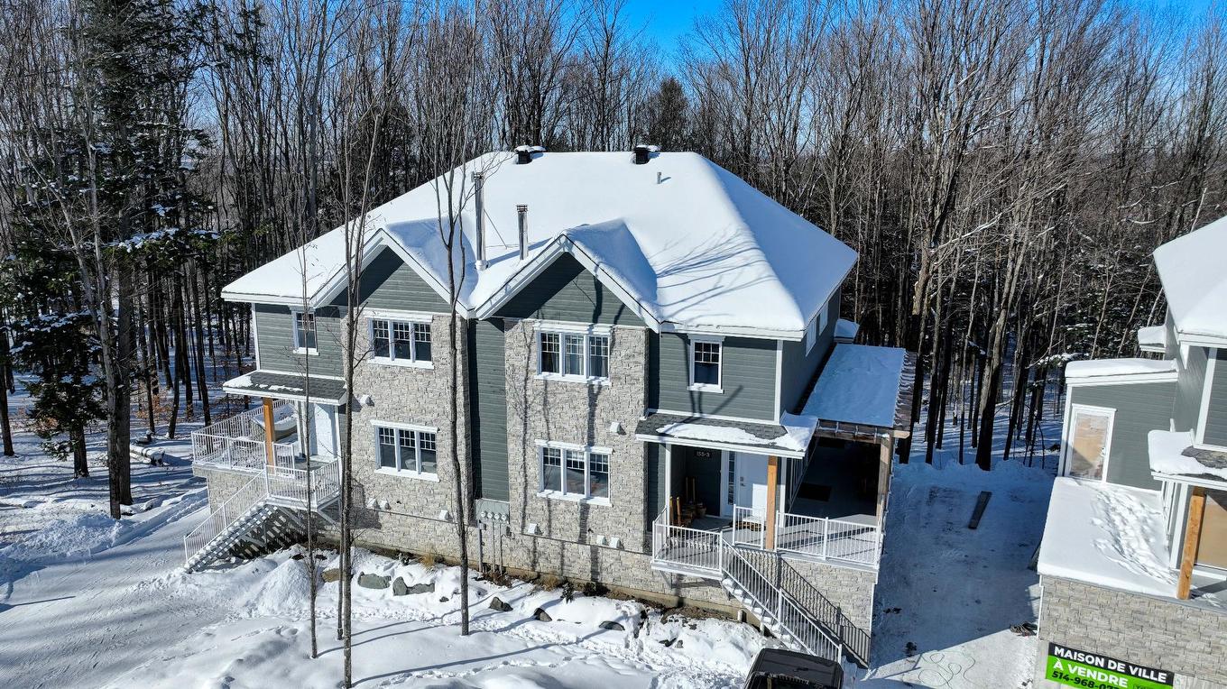 Façade - 101-141 Rue Du Cercle-Des-Cantons, Bromont, QC - Outdoor