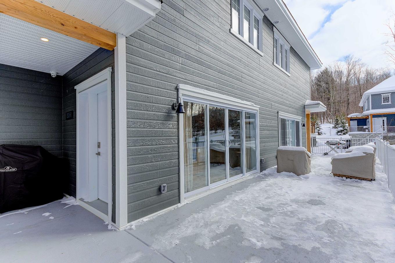 Balcon - 101-141 Rue Du Cercle-Des-Cantons, Bromont, QC - Outdoor With Exterior