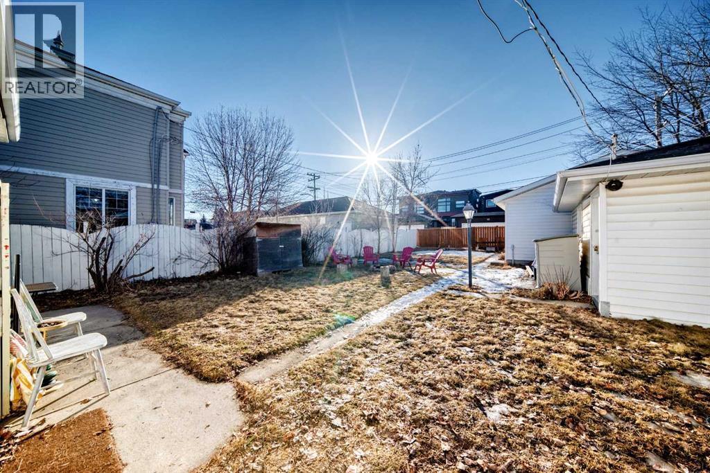 133 28 Avenue Ne, Calgary, AB - Outdoor