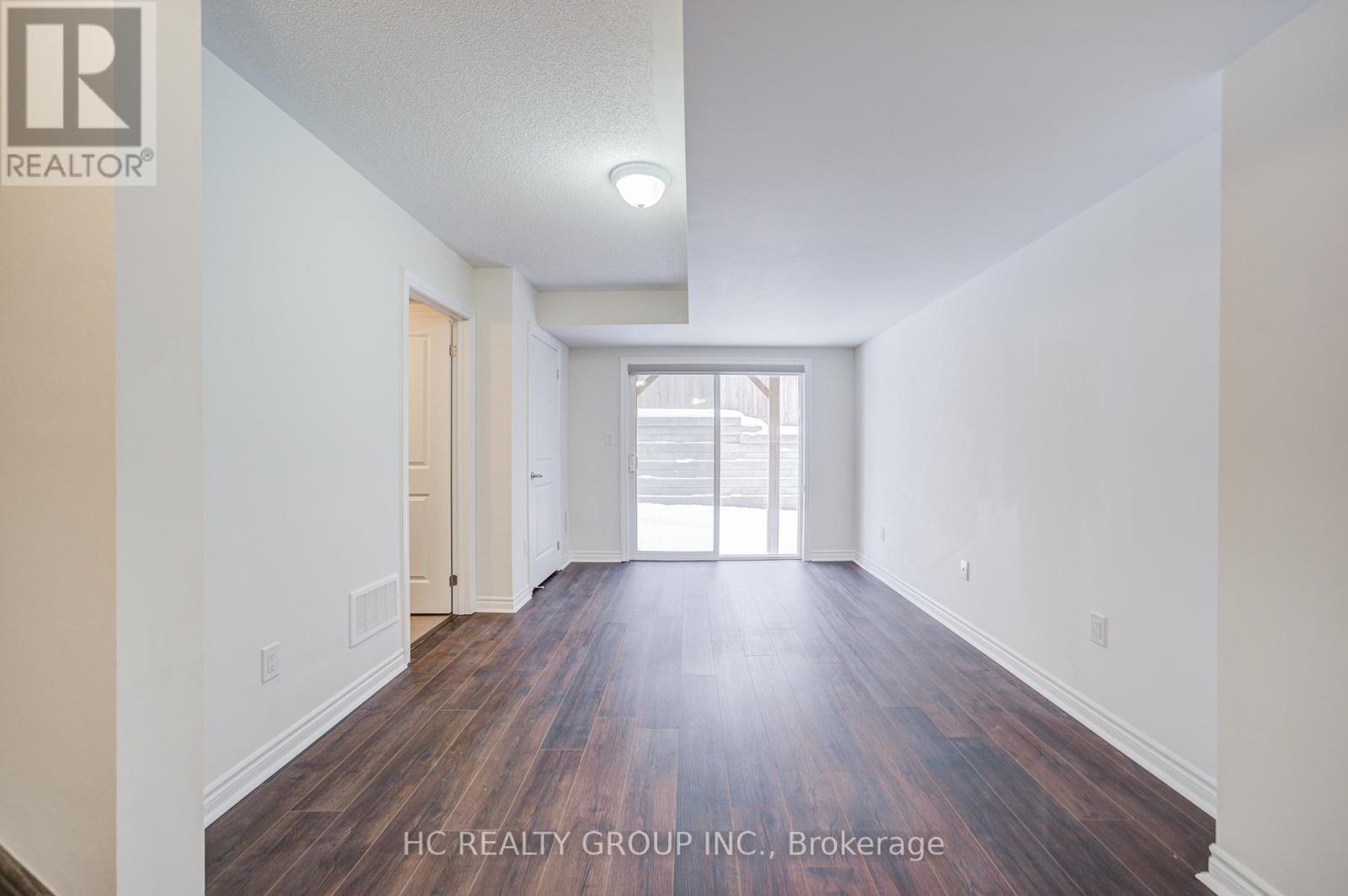 119 Gordon Circle, Newmarket, ON - Indoor Photo Showing Other Room