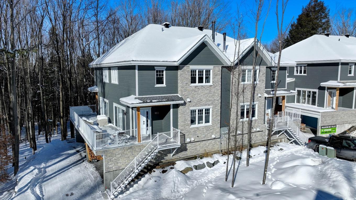 Façade - 104-141 Rue Du Cercle-Des-Cantons, Bromont, QC - Outdoor