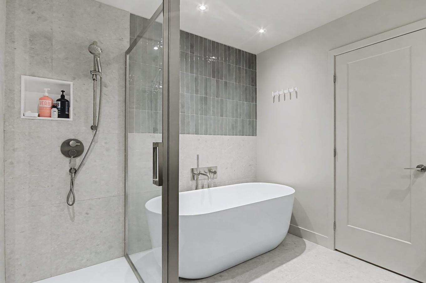 Salle de bains - 103-141 Rue Du Cercle-Des-Cantons, Bromont, QC - Indoor Photo Showing Bathroom