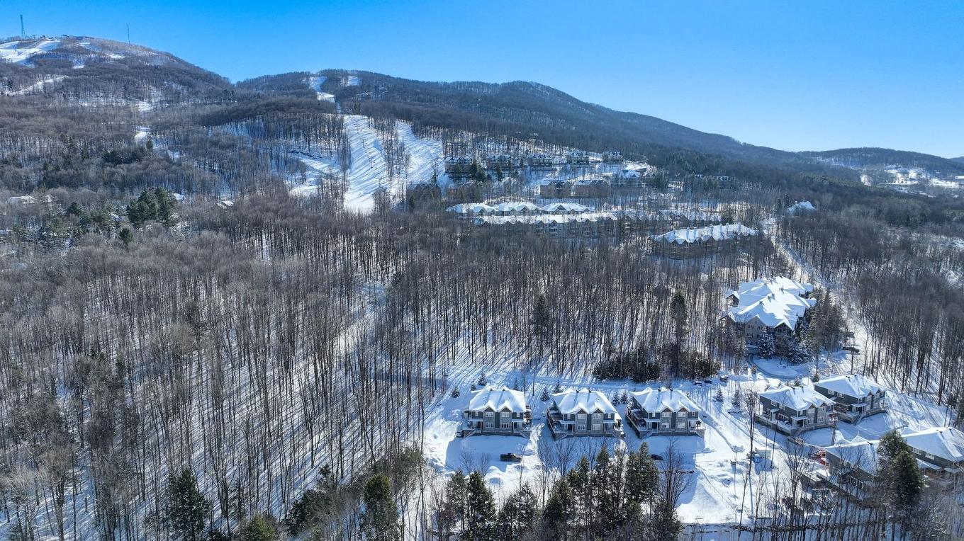 Photo aérienne - 103-141 Rue Du Cercle-Des-Cantons, Bromont, QC - Outdoor With View