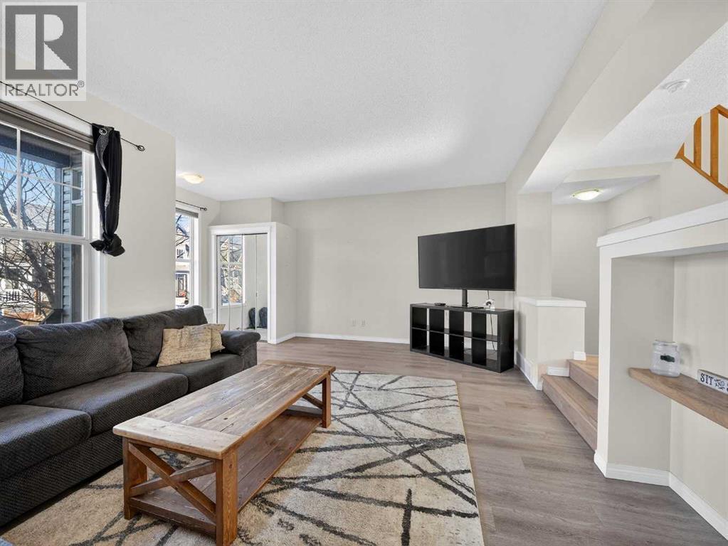 37 Auburn Bay View Se, Calgary, AB - Indoor Photo Showing Living Room