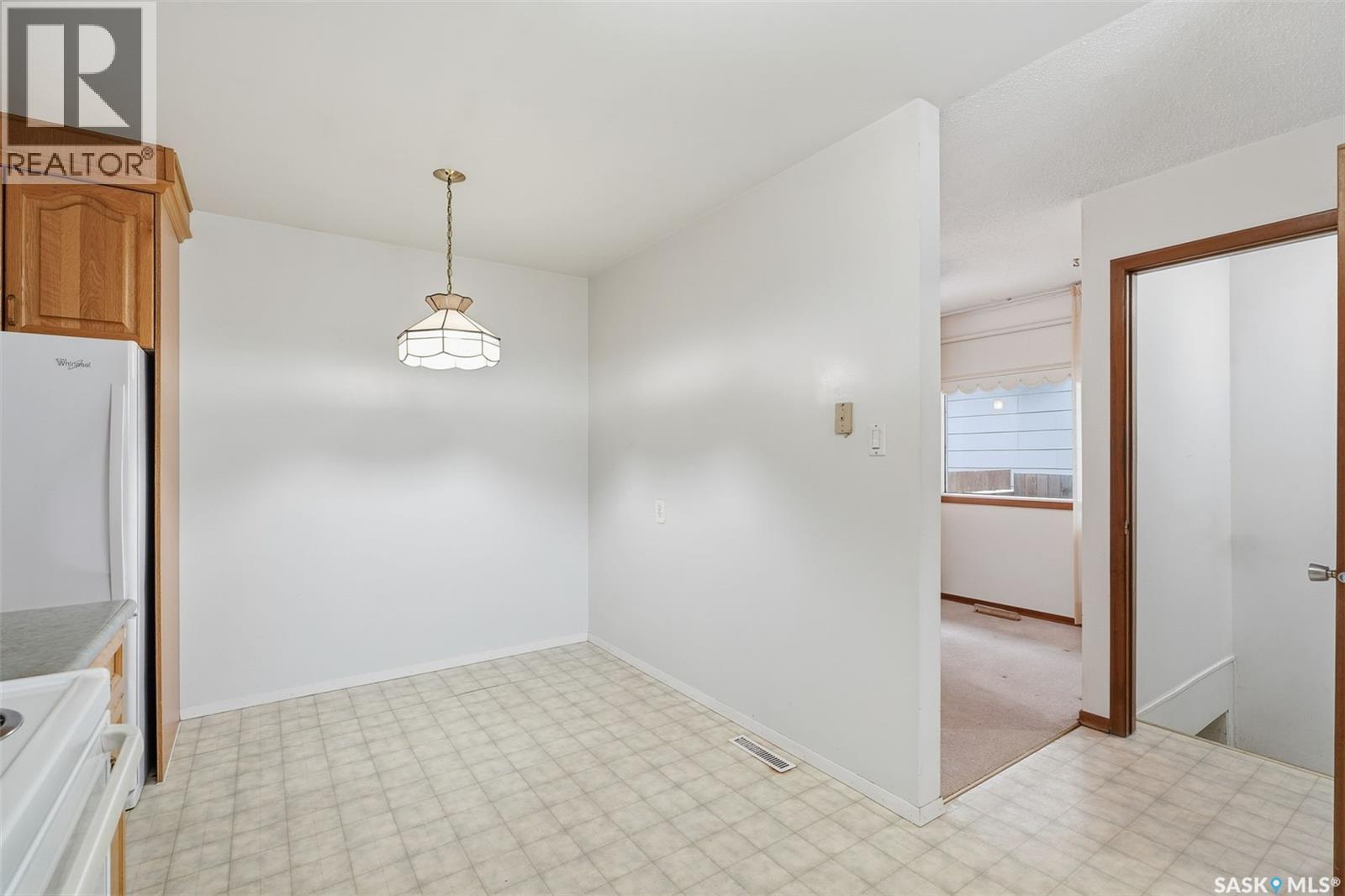 121 Simon Fraser Crescent, Saskatoon, SK - Indoor