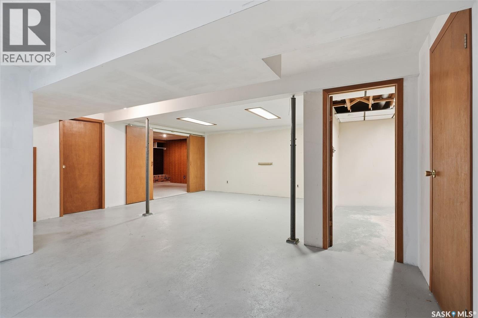 121 Simon Fraser Crescent, Saskatoon, SK - Indoor