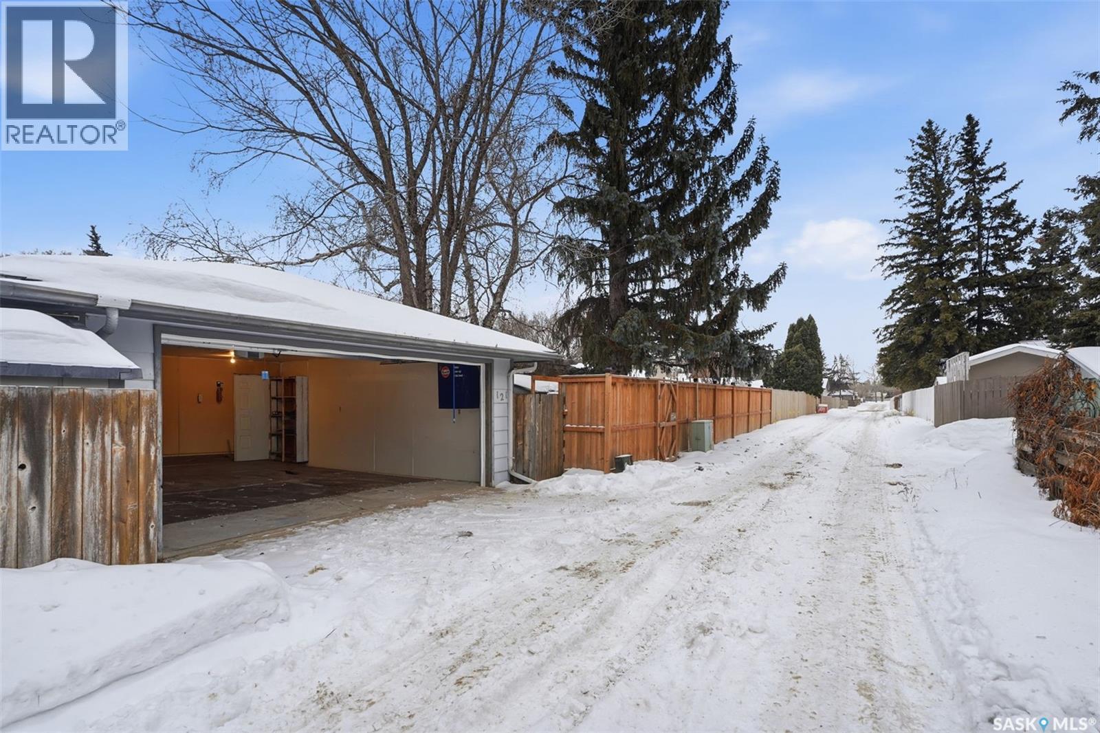 121 Simon Fraser Crescent, Saskatoon, SK - Outdoor