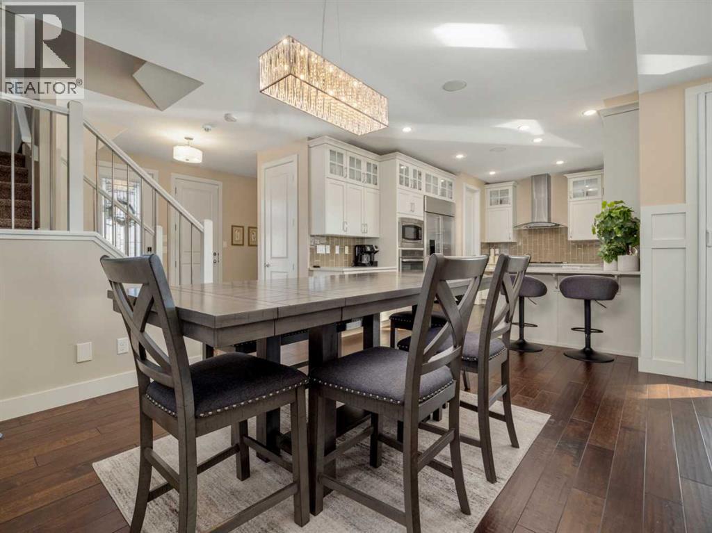 18 Northlander Road W, Lethbridge, AB - Indoor Photo Showing Dining Room