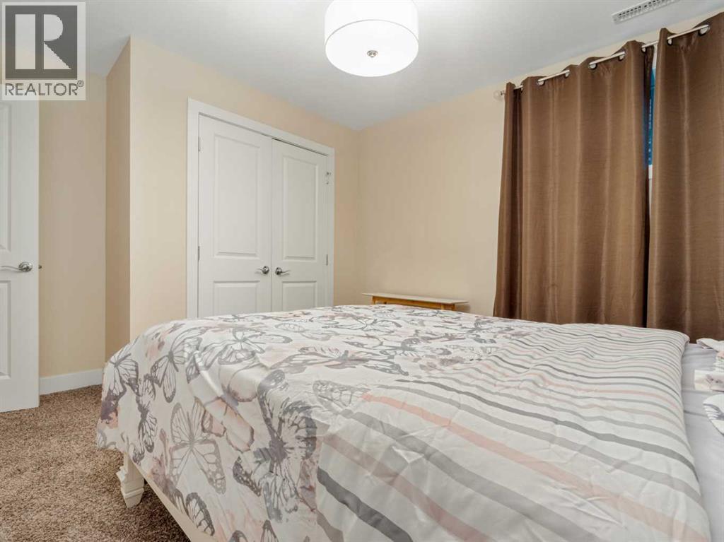 18 Northlander Road W, Lethbridge, AB - Indoor Photo Showing Bedroom