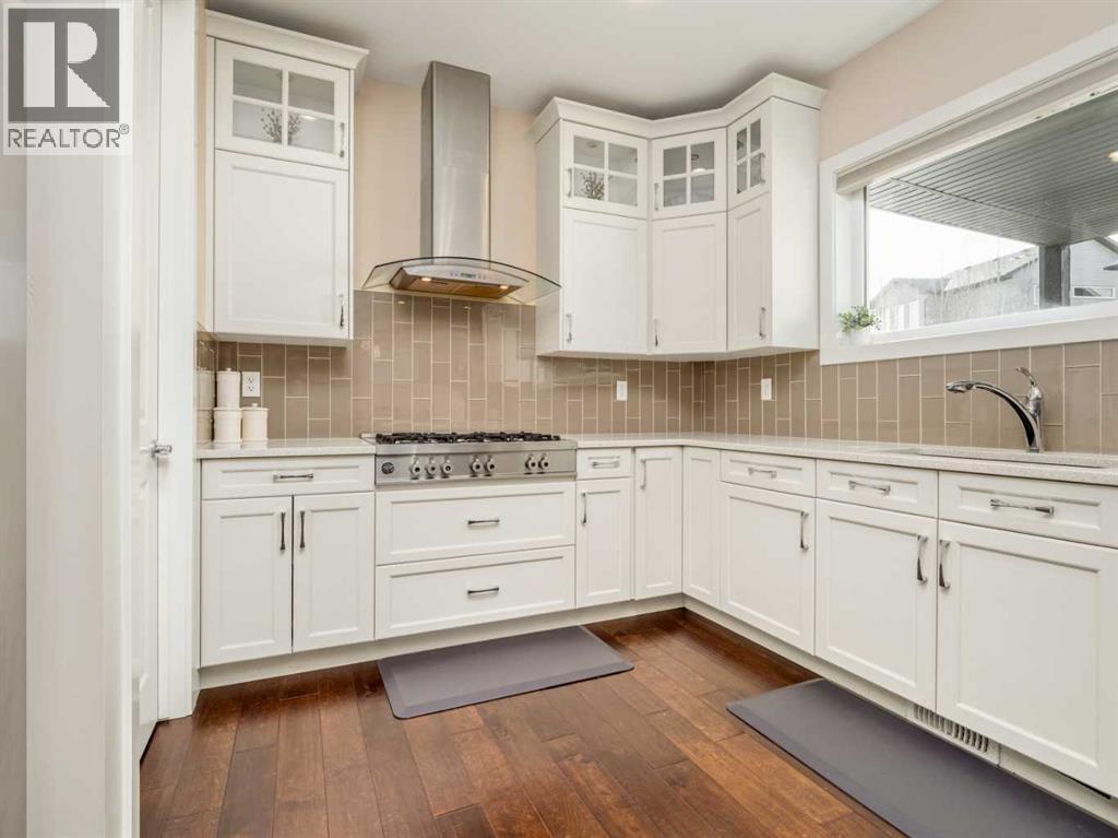 18 Northlander Road W, Lethbridge, AB - Indoor Photo Showing Kitchen