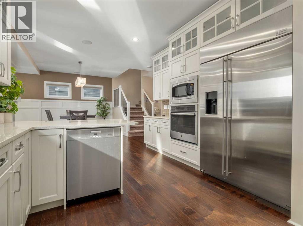 18 Northlander Road W, Lethbridge, AB - Indoor Photo Showing Kitchen