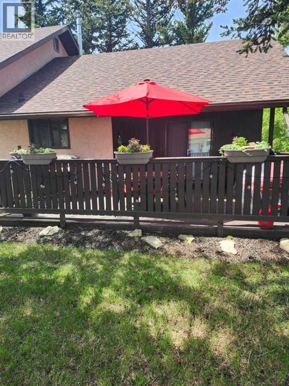 253 51 Avenue E, Claresholm, AB - Outdoor With Deck Patio Veranda