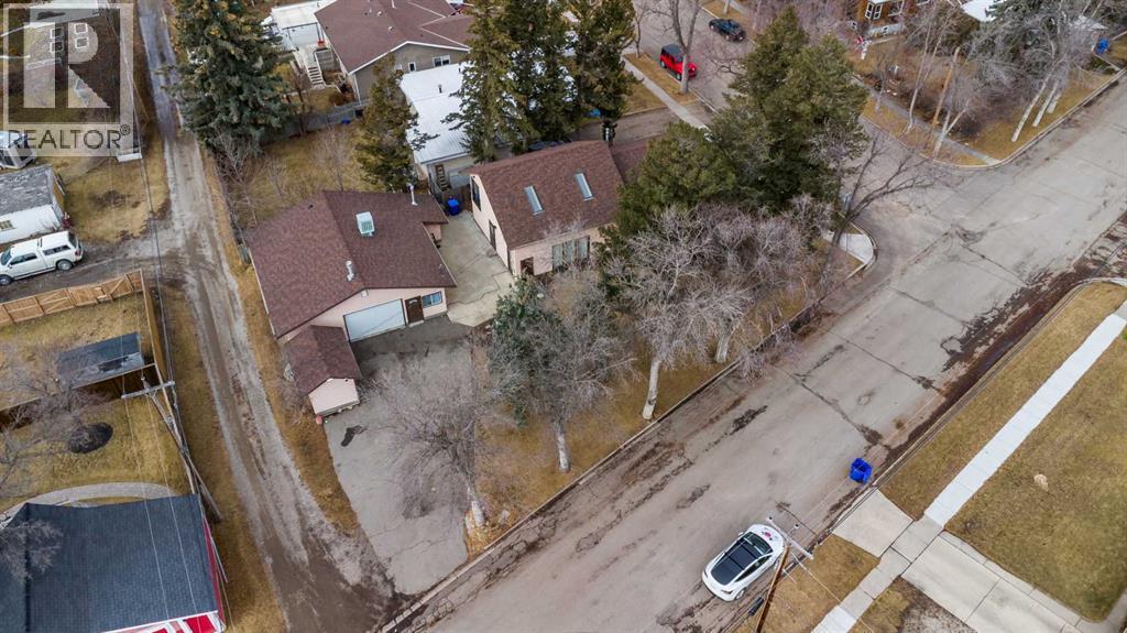 253 51 Avenue E, Claresholm, AB - Outdoor